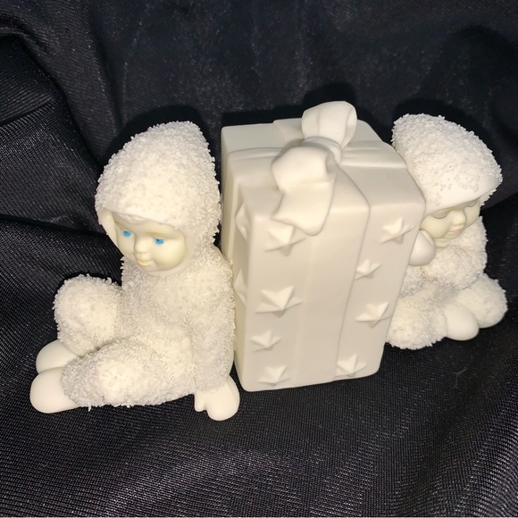 SnowBabies by Department 56 - Picture 11 of 11